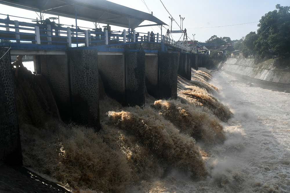  Diguyur Hujan Deras, Bendungan Katulampa Berstatus Siaga Satu Banjir