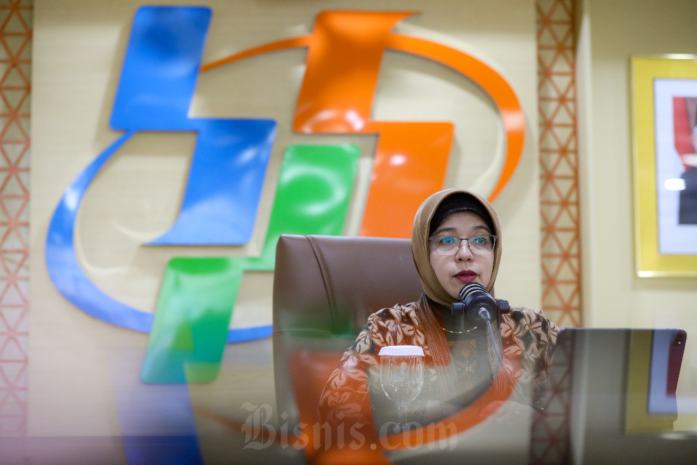 Kepala Badan Pusat Statistik (BPS) Amalia Adininggar Widyasani memberikan paparan saat konferensi pers BPS di Jakarta. / Bisnis-Abdurachman