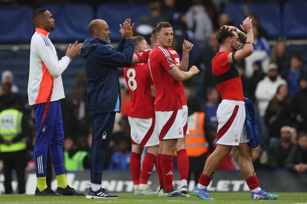 Pelatih Nuno Espirito Santo dan pemain Nottingham Forest. Prediksi Skor Nottingham Forest Vs Ipswich Town 4 Maret, Susunan Pemain, H2H. /REUTERS-Isabel Infantes