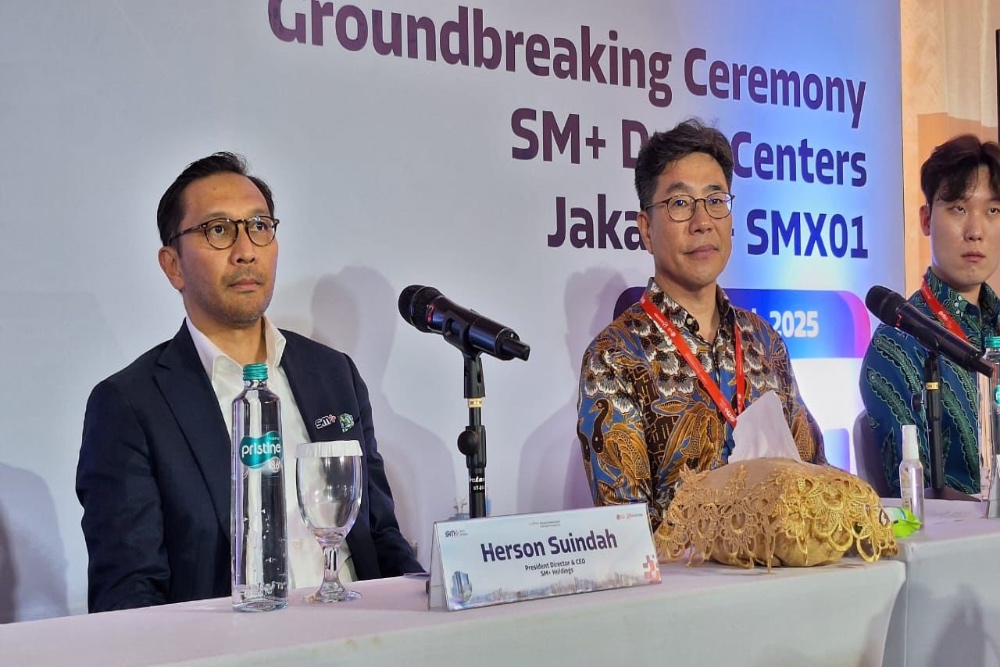 Presiden Direktur & CEO SM+ Herson Suindah dan CIO KIRA Do Ik Chang di Jakarta, Kamis (6/3/2025).