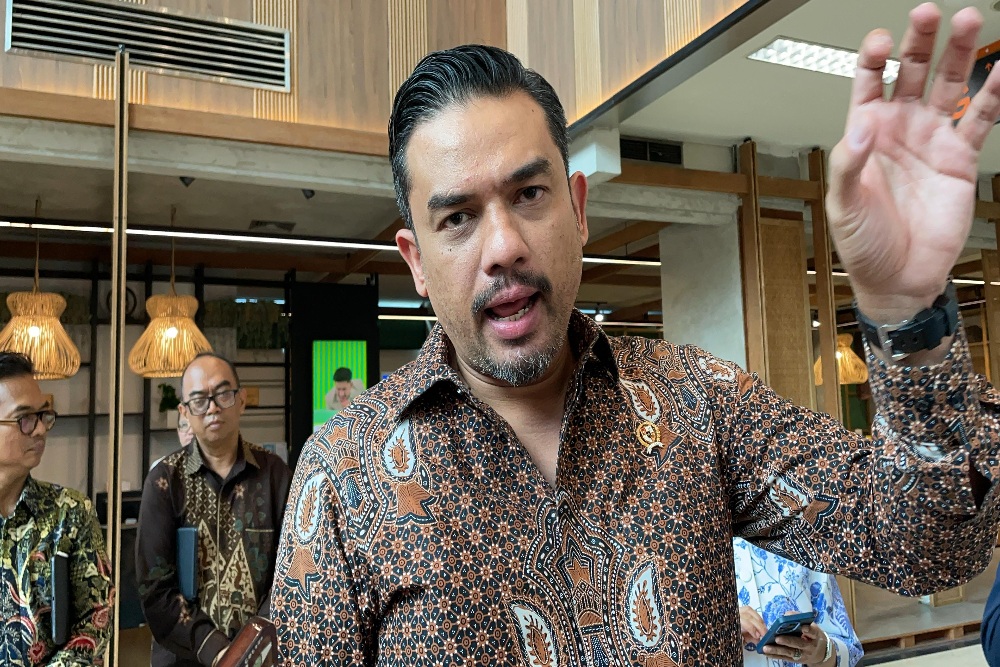 Menteri UMKM Maman Abdurrahman saat ditemui di Kantor Kementerian UMKM, Jakarta, Kamis (20/3/2025). —Bisnis/Rika Anggraeni