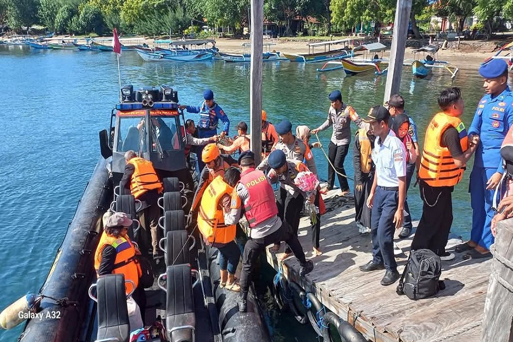  Kapal Feri Kandas di Gilimanuk, Penumpang Dievakuasi