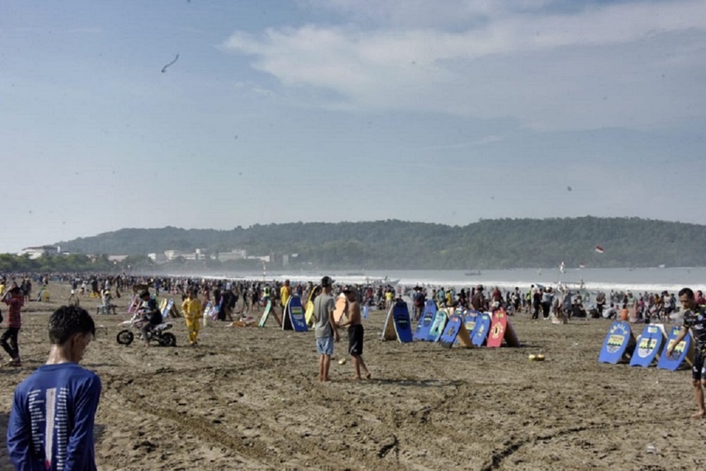  Bocah 11 Tahun Tenggelam di Pantai Sayang Heulang Garut