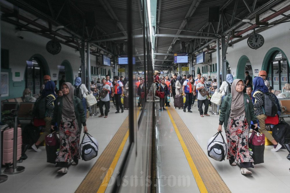  Penumpang Kereta Api Divre Palembang Capai 43.320 Pada Lebaran Hari Kedua