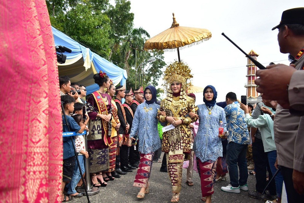  Tradisi Midang Bebuke Semarakkan Hari Raya Idulfitri di Kayuagung OKI