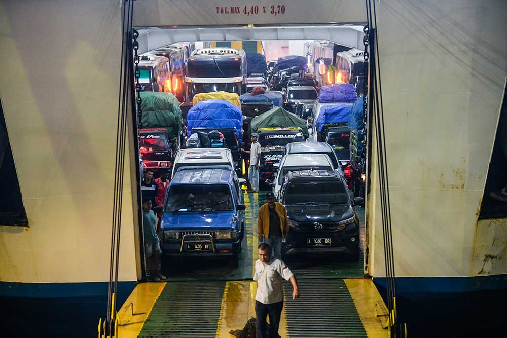  Suasana Arus Balik Mudik di Peabuhan Merak