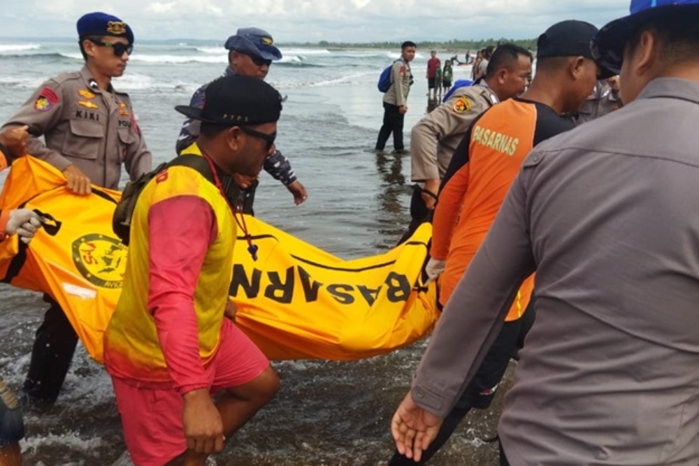  Tim SAR Temukan Korban Terseret Arus di Pantai Barat Pangandaran