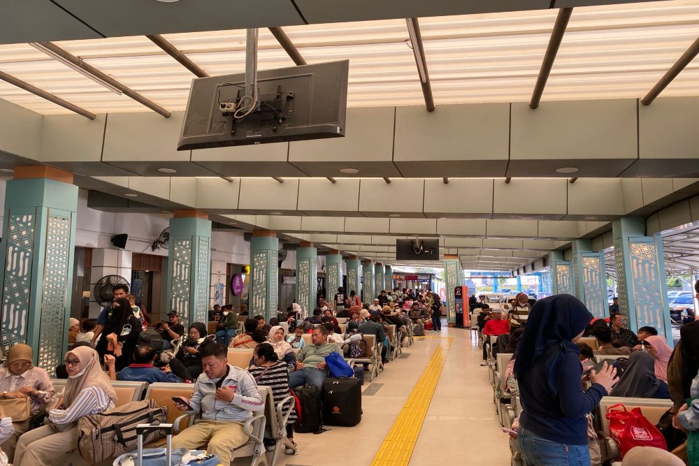  Arus Balik Lebaran, 18.250 Penumpang Tiba di Stasiun Pasar Senen Hari Ini