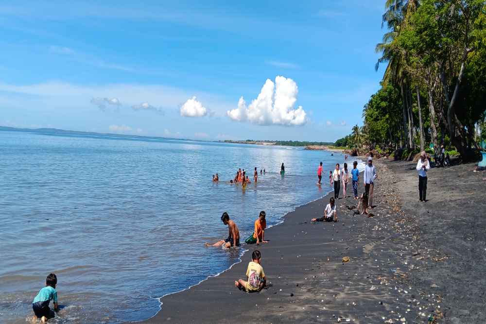  Kunjungan Wisatawan ke Pantai Sunrise Land Lombok Timur Selama Libur Lebaran Turun Drastis