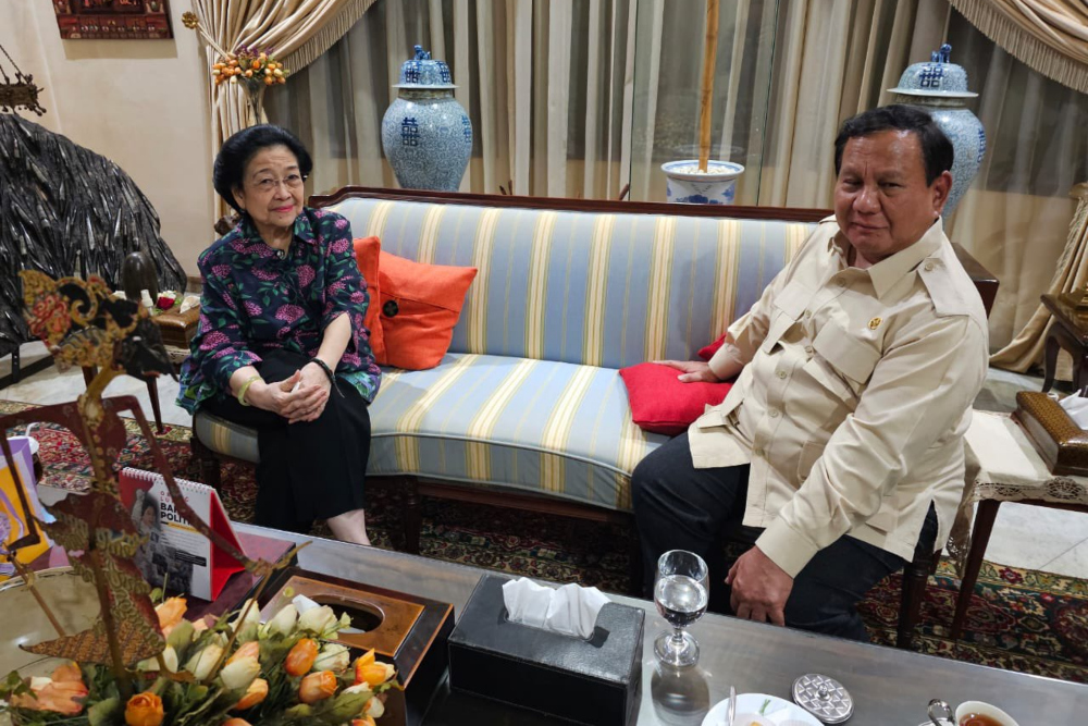  Prabowo-Megawati Silaturahmi Lebaran 1,5 Jam, Sinyal PDIP Masuk Pemerintahan?
