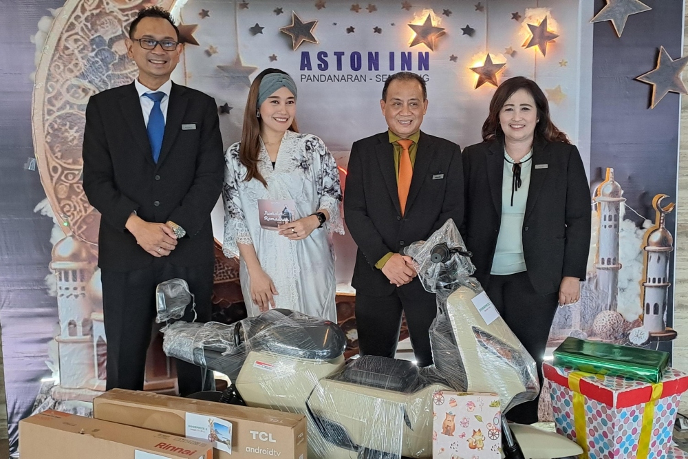  Pengunjung Aston Inn Pandanaran Bawa Pulang Hadiah Nostalgic Ramadan