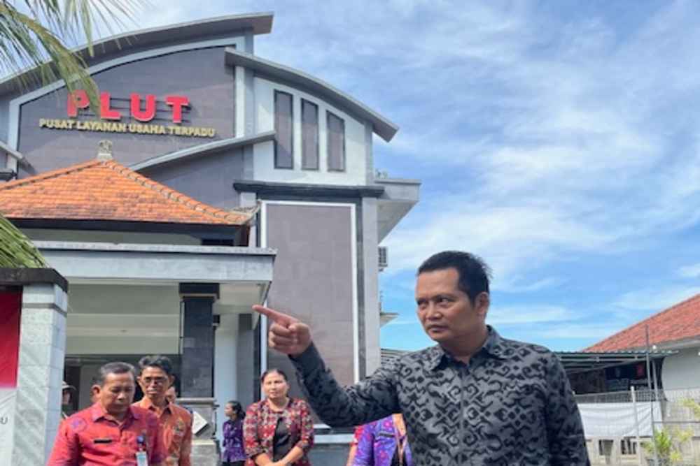  Pemkab Jembrana Optimalkan Peran Pusat Layanan Usaha Terpadu (PLUT) untuk UMKM