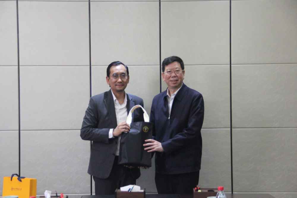  UB dan Zhejiang Chinese Medical University Jajaki Kolaborasi Bidang Pengobatan Tradisional