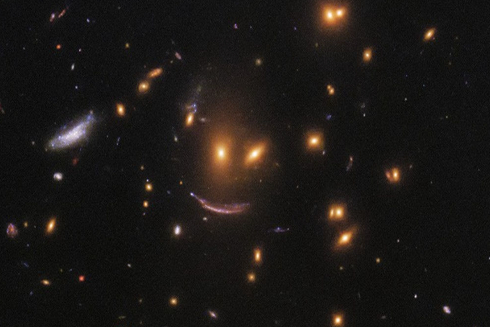 Ilustrasi Smiley Face yang terbentuk di luar angkasa/NASA
