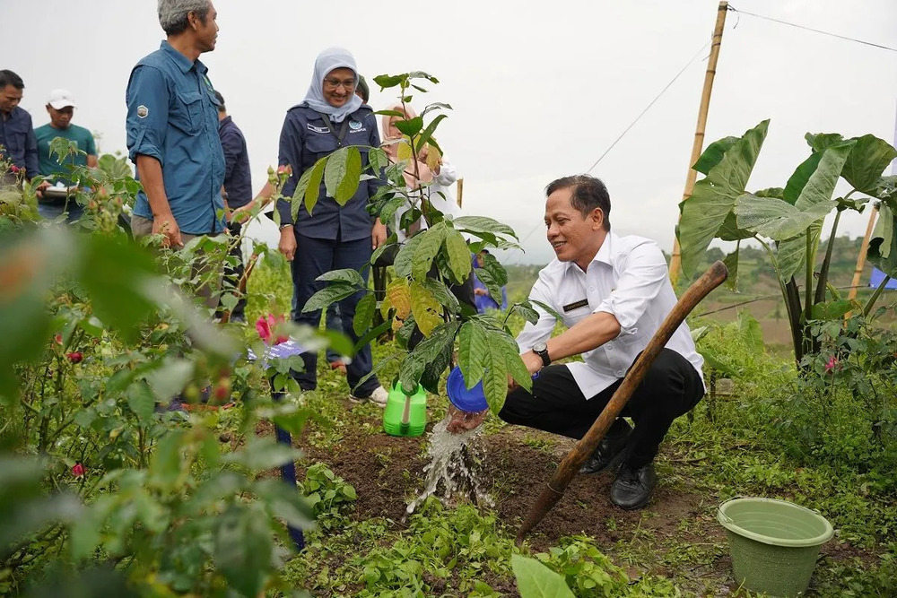  Dorong Konservasi Sumber Daya Air, Produsen AMDK Terapkan Pembayaran Jasa Lingkungan