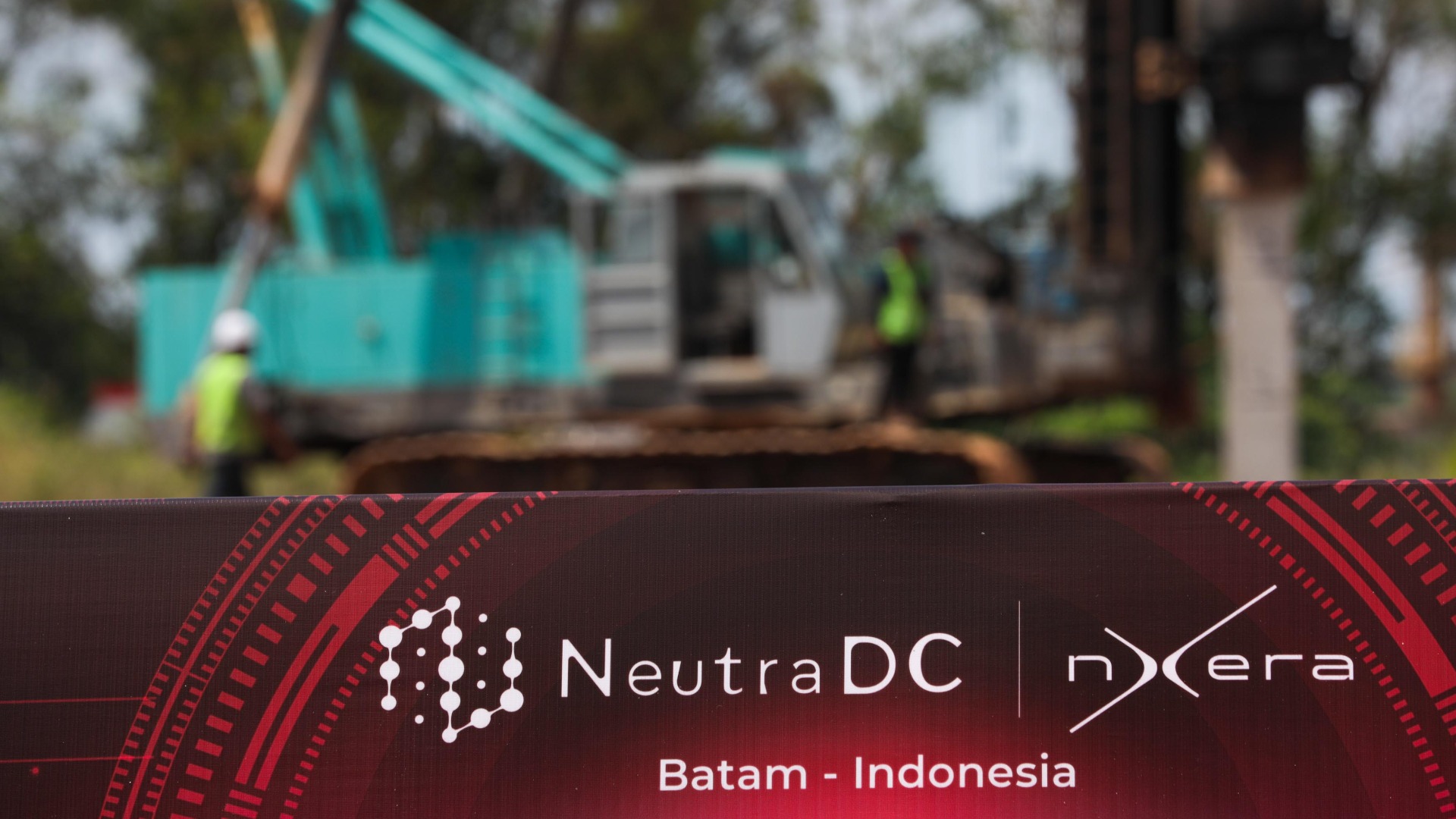  Ekspansi Data Center Telkom (TLKM) vs DCII Milik Toto Sugiri