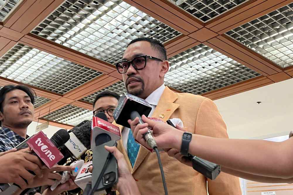  Ahmad Sahroni: Pertemuan Jokowi dan Sespimmen Gak Perlu Diunggah, Kurang Pas