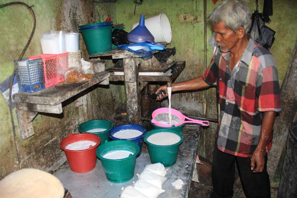  Langka, Pengepul Sumbar Mulai Sulit Dapat Kelapa di Tingkat Petani