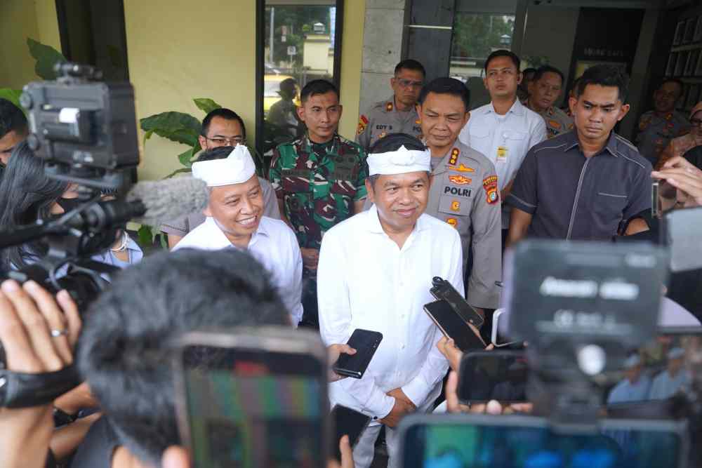  Usai Pembakaran Mobil Polisi, Dedi Mulyadi Pastikan Kota Depok Kondusif