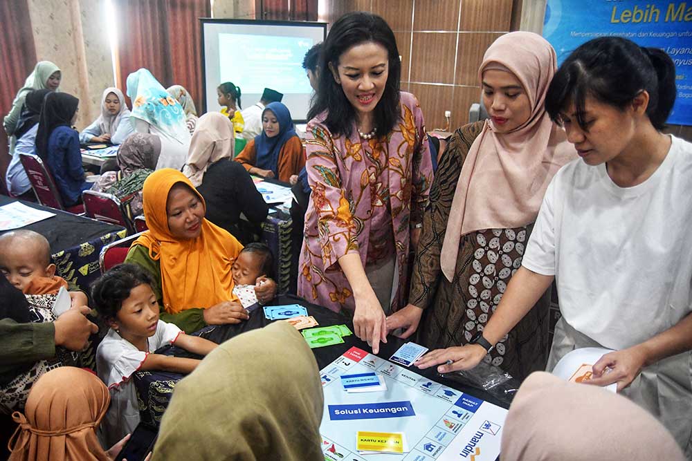  AXA Mandiri Bantu Nutrisi dan Alat Kesehatan Untuk Ibu Hamil