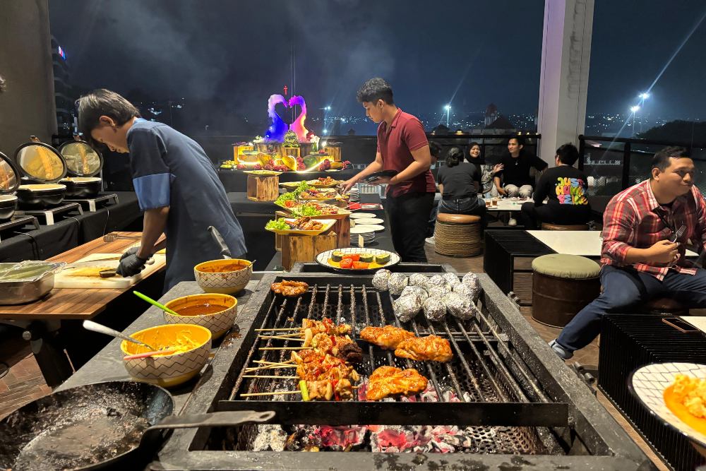  Rooms Inc Semarang Hadirkan BBQ Premium di Lawang Sewu Lounge