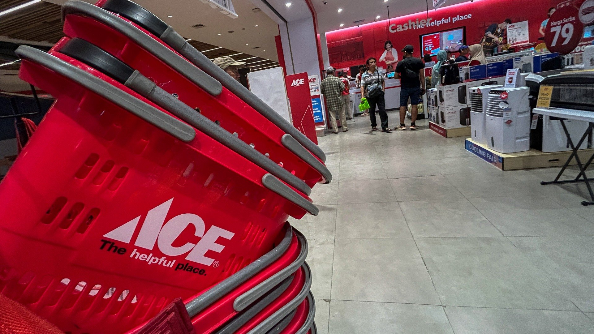  2025 Retailer Outlook: AMRT, ACES, MAPI, RALS, and ERAA