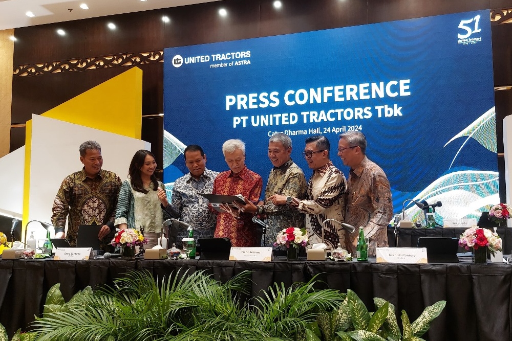  United Tractors (UNTR) Tebar Dividen Rp7,8 Triliun dari Laba Bersih 2024