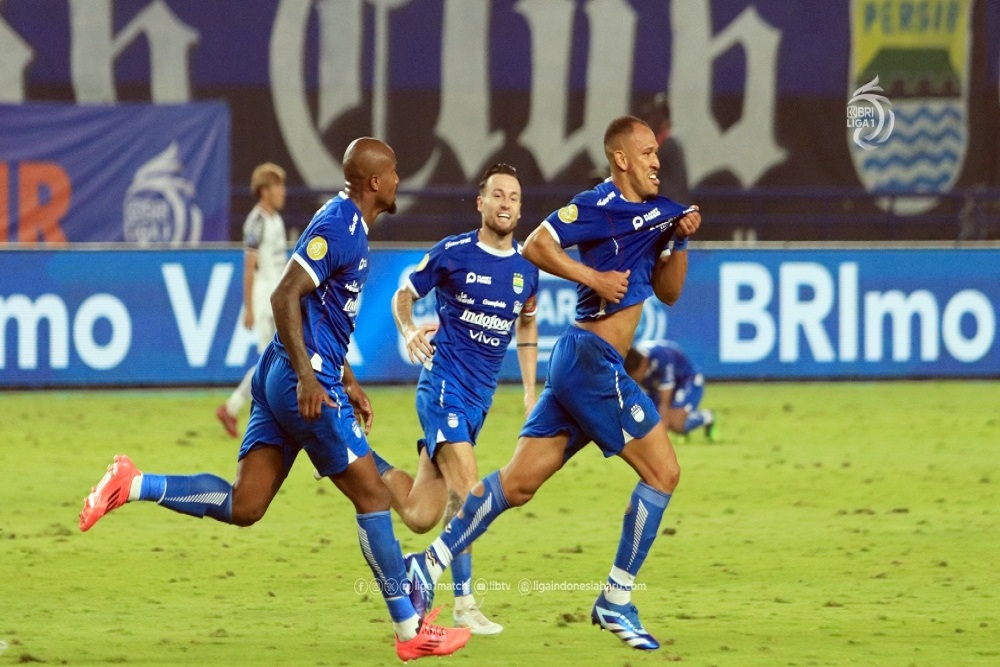  Prediksi Skor Persib vs PSS: Head to Head, Susunan Pemain