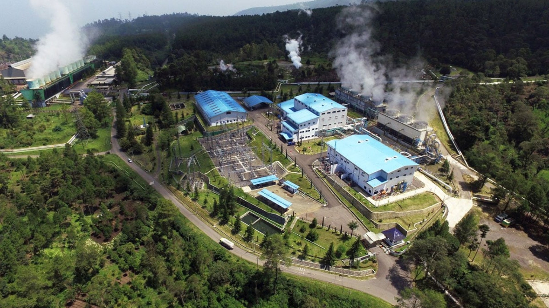  Pertamina Geothermal (PGEO) dan Medco Energi (MEDC) Unjuk Strategi Bisnis Berkelanjutan