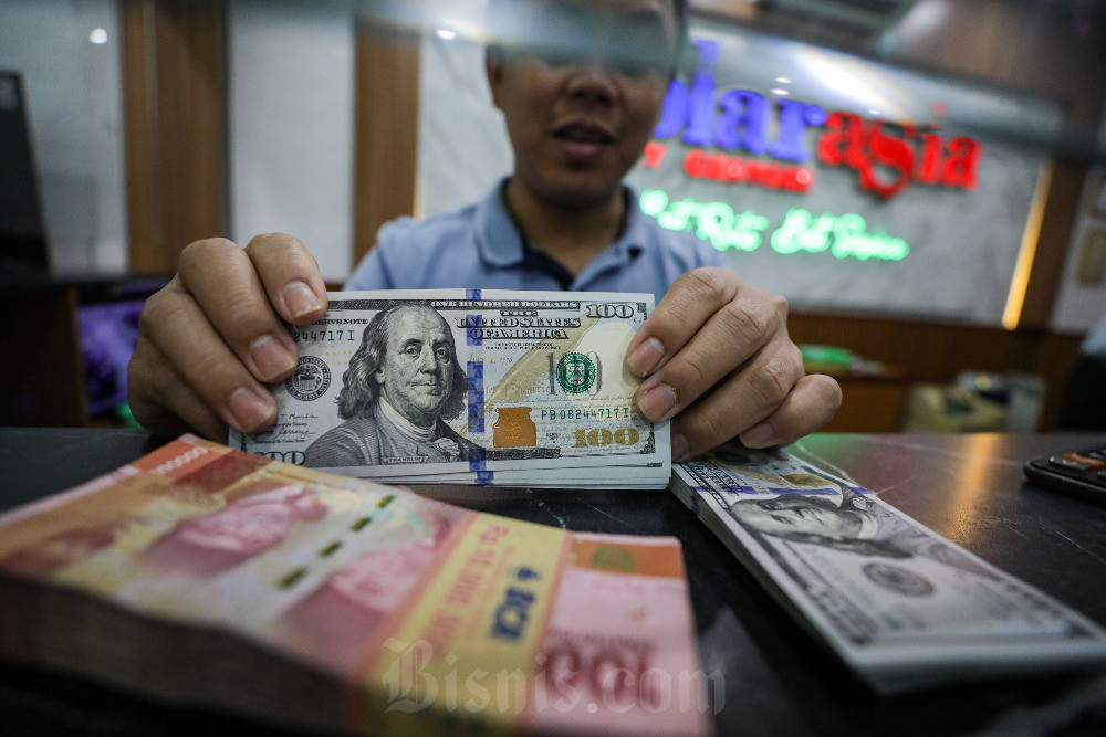  Rupiah Dibuka Bertenaga ke Level Rp16.799 per Dolar AS