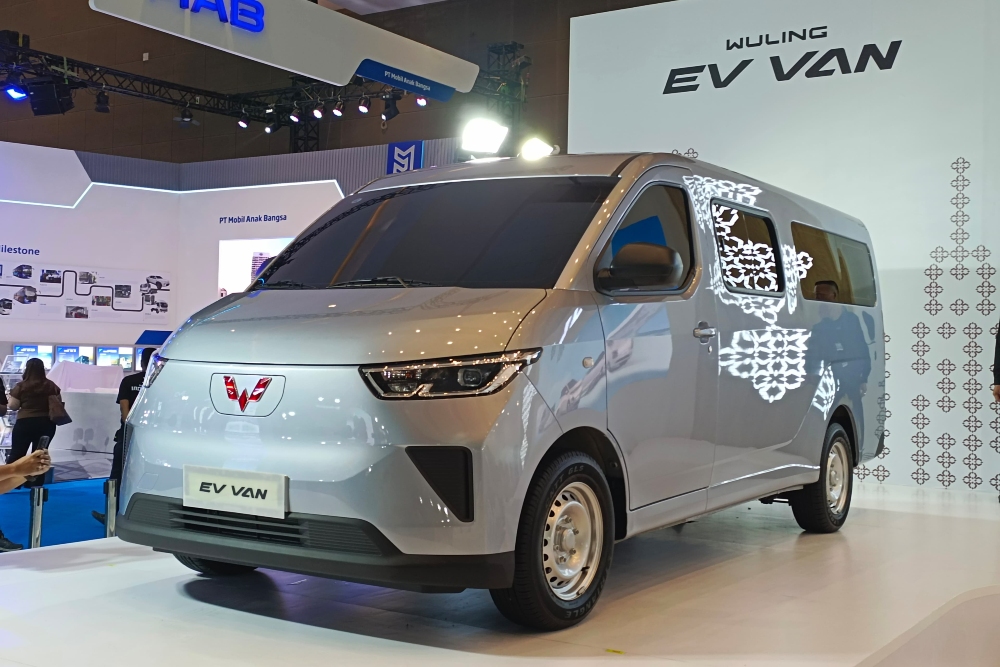  Wuling Pamerkan EV Van Terbaru di PEVS 2025, Bakal Dirakit di Cikarang