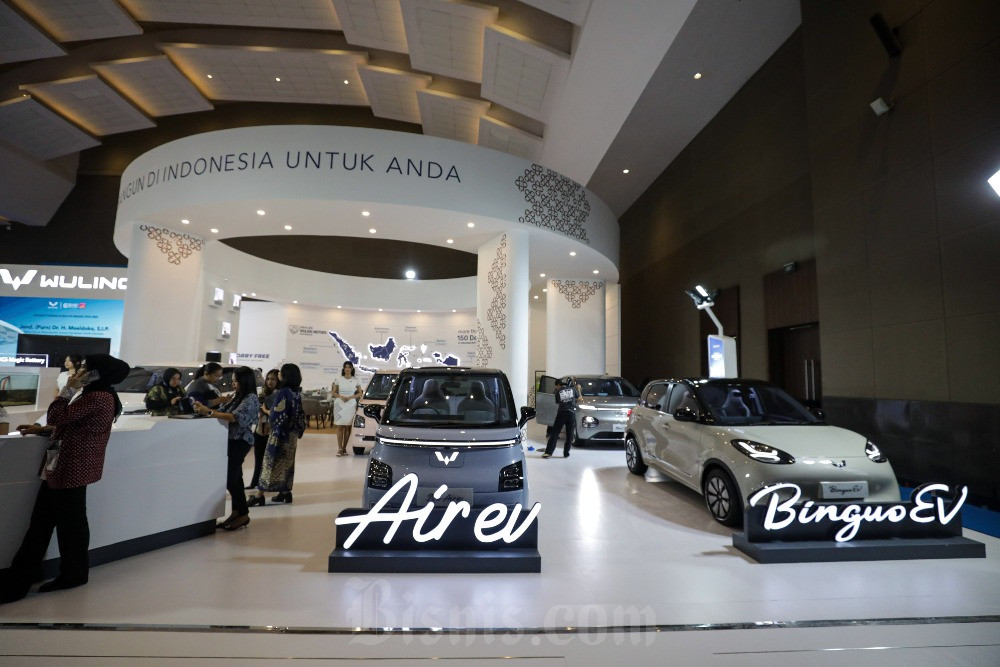  Pameran Kendaraan Listrik PEVS 2025