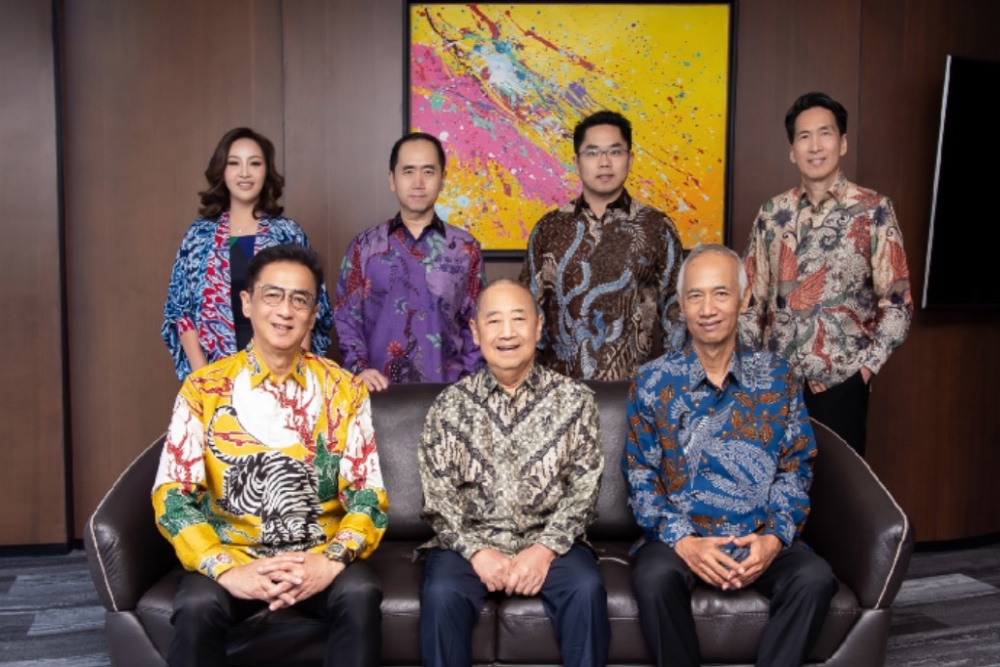 Emiten Cat Hermanto Tanoko AVIA Raih Penjualan Rp2 Triliun Kuartal I/2025