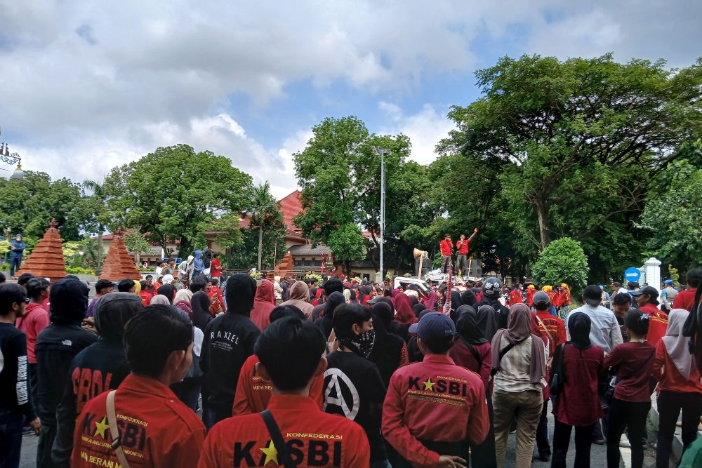  PT Yihong Novatex di Cirebon Dikabarkan Tutup Permanen