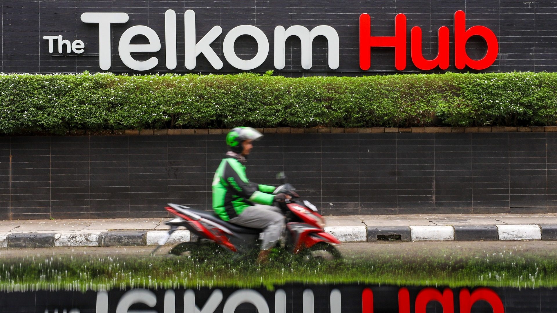  Sinyal Dividen Tebal Telkom (TLKM)