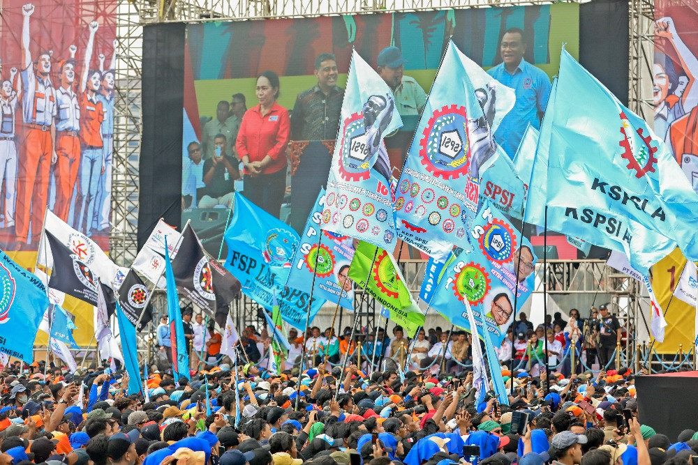 Prabowo Janji Hapus Outsourcing, Buruh Minta Diberi Hak yang Adil