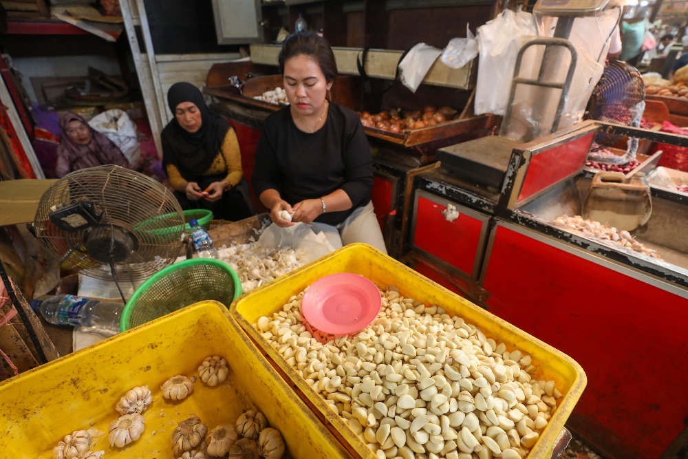  Harga Pangan 5 Mei 2025: Beras dan Minyak Turun, Cabai Rawit Naik