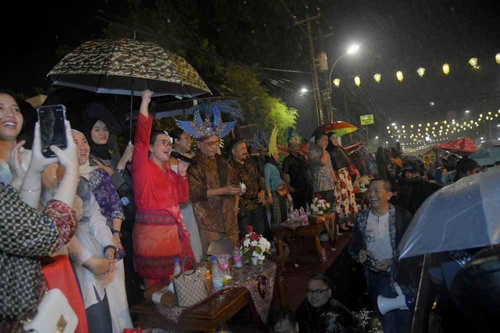  Semarang Night Carnival 2025 Digelar Meriah