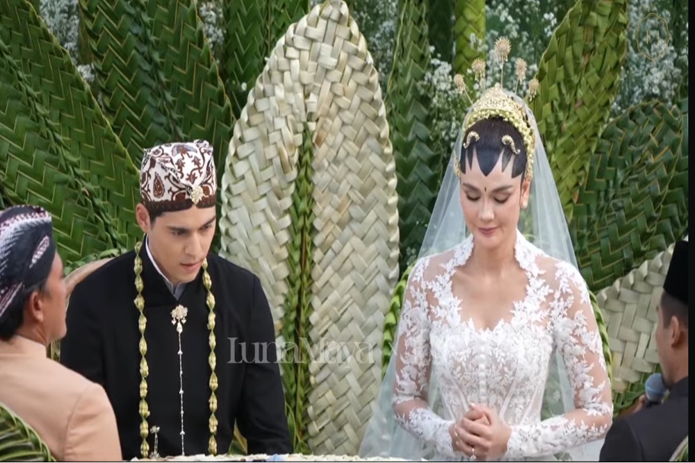  Luna Maya Sah Menikah dengan Maxime Bouttier