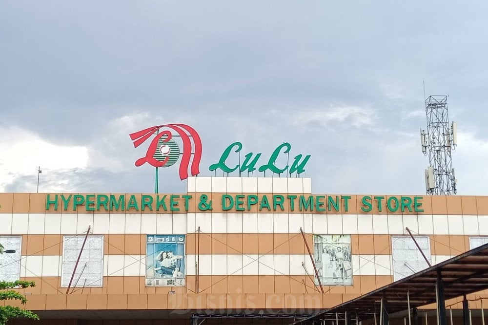 Ritel RI Berguguran, Ekonom Sebut Pelemahan Daya Beli jadi Biang Kerok