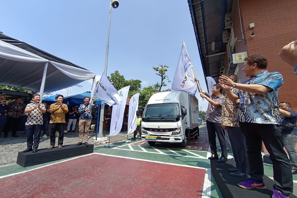 Seabrek Masalah Ekosistem Kendaraan Niaga Listrik