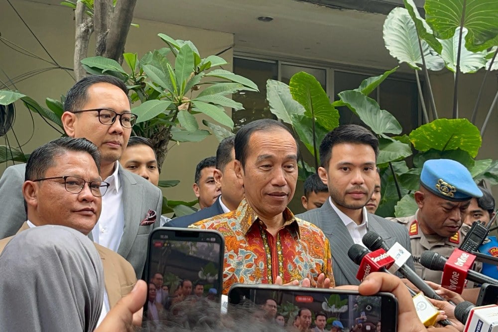 Kubu Jokowi Datangi Bareskrim, Serahkan Ijazah Asli Hari Ini