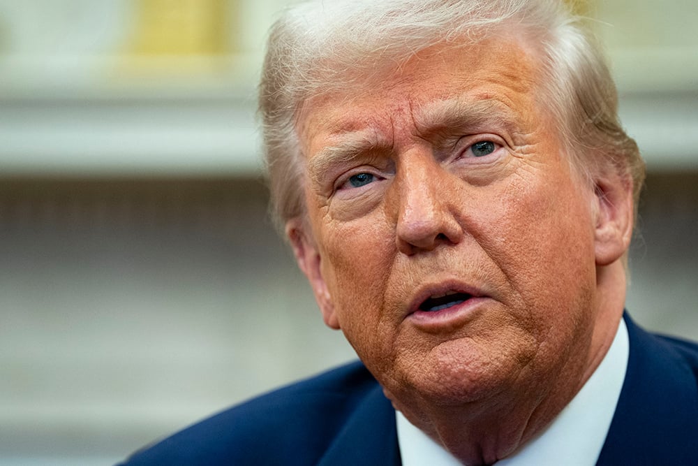 Trump Buka Peluang Kerek Pajak Penghasilan Orang Kaya AS