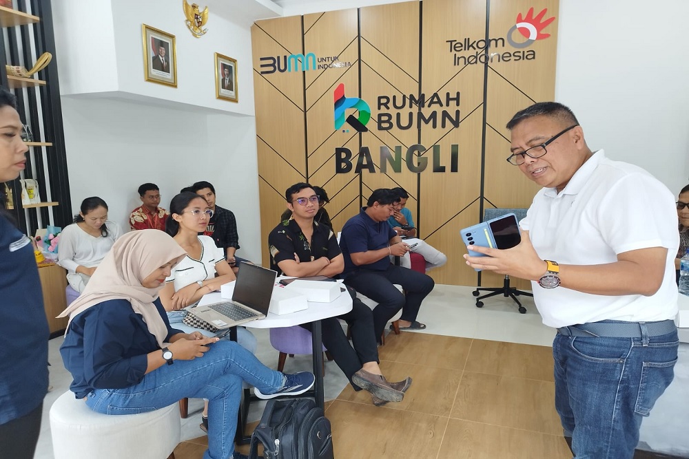 UMKM Bali Dibekali Pelatihan AI untuk Perluas Jangkauan Pasar