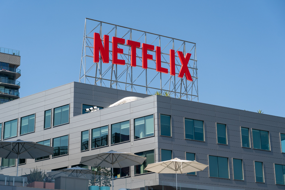 Pemerintah Ingin Pungut Pajak Netflix, Facebook, dkk., Pakar Ungkap Sederet Kesulitannya