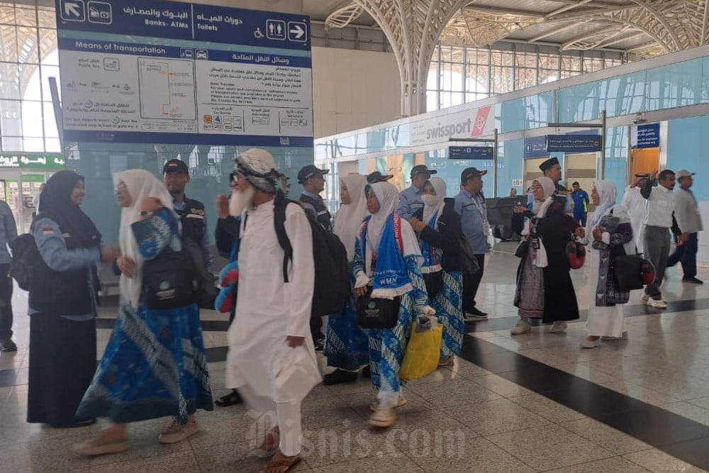Rombongan Pertama Jemaah Haji Khusus Tiba di Madinah