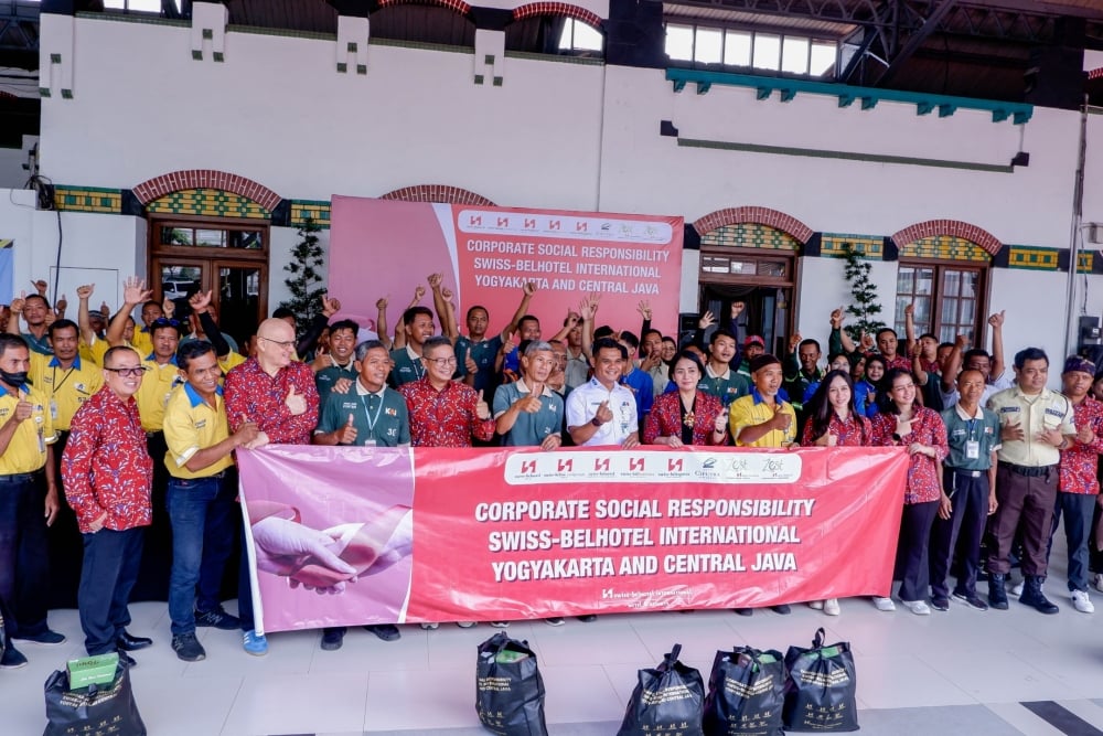 Swiss-Belhotel International Apresiasi Porter Stasiun Tawang