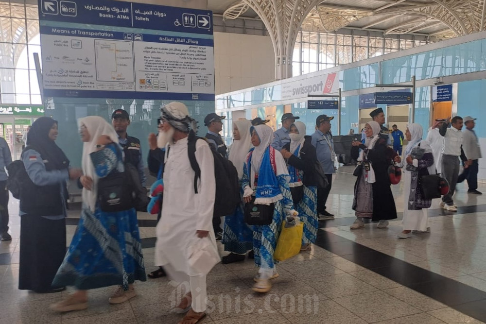  Petugas Sita 100 Slop Rokok Dalam Koper Jemaah Haji di Bandara Madinah