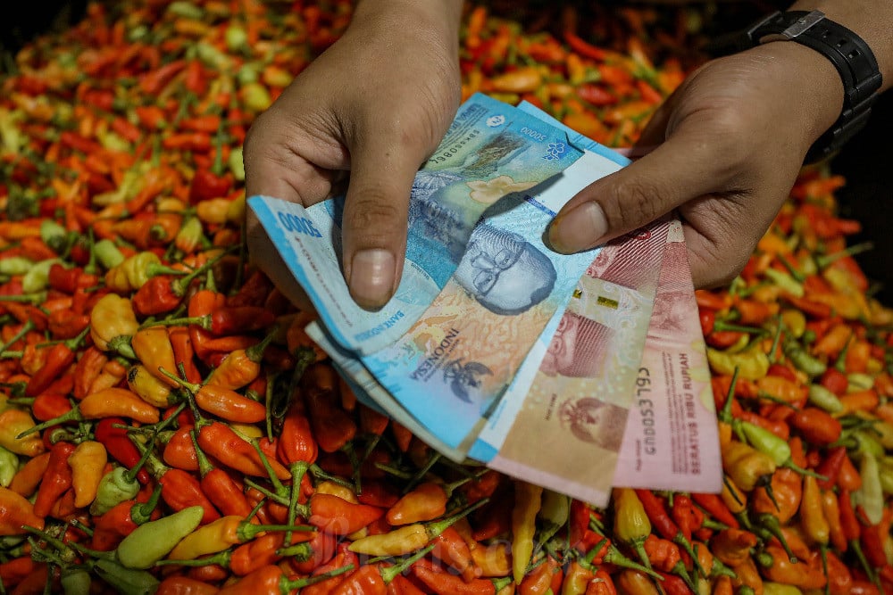 Pertumbuhan Penjualan Eceran Melambat pada Maret 2025, Ekonom Dorong Gaji ke-13 PNS