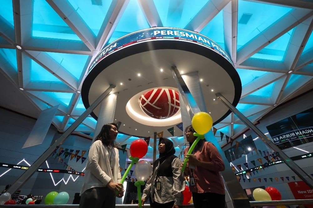 Guyuran Dividen dan Net Buy Asing Bikin IHSG Berkilau